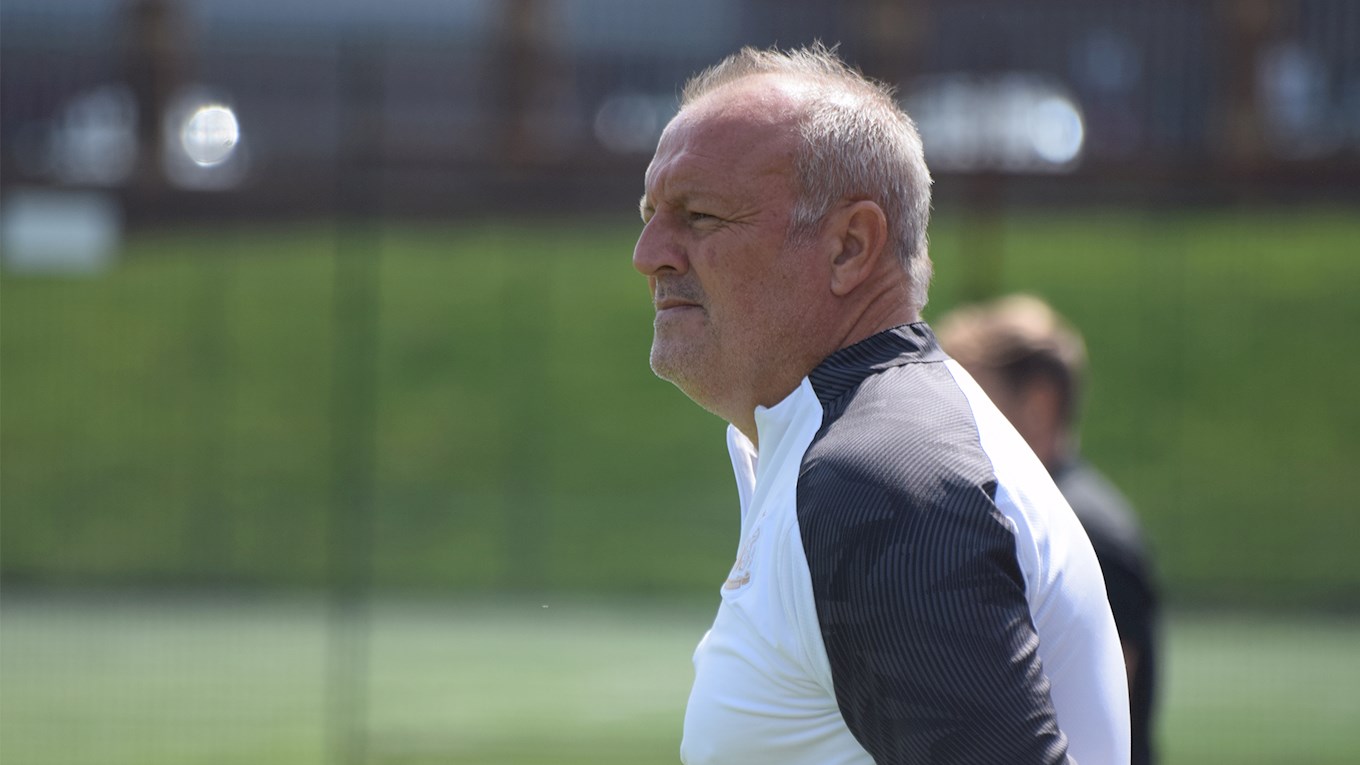 Neil Redfearn coaching Newcastle U23s (August 2019)